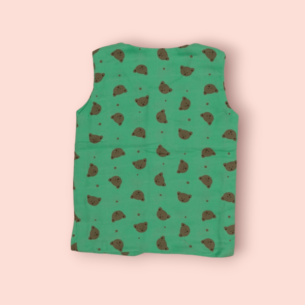 Sleeveless top for newborn baby muslin jhabla baby clothes, soft muslin newborn baby clothes for comfort.