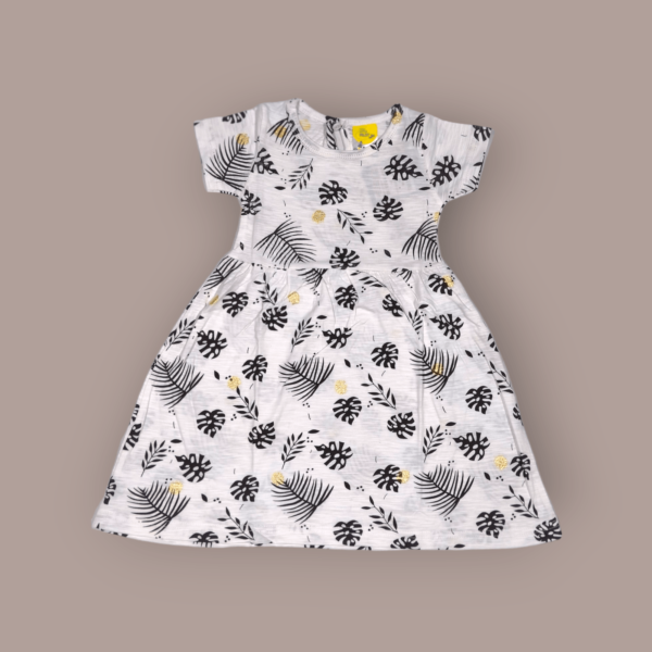 Frocks for girls – toddler clothing with cute girl baby frocks for 2-4 years old, made of soft and breathable fabric for everyday wear.