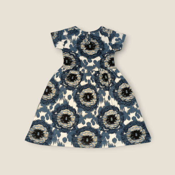 Frocks for girls – toddler clothing with cute girl baby frocks for 2-4 years old, made of soft and breathable fabric for everyday wear.