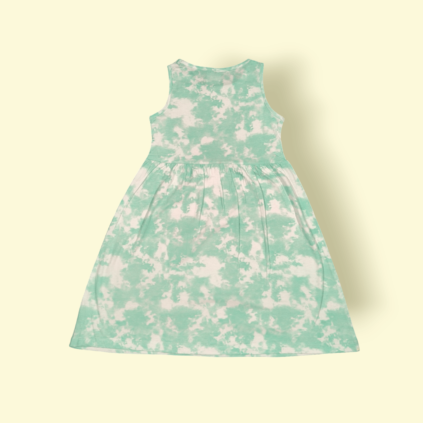 Frocks for girls – toddler clothing with cute girl baby frocks for 2-4 years old, made of soft and breathable fabric for everyday wear.