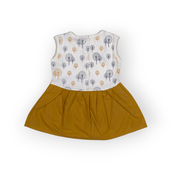 Frock for girl baby infant clothing, stylish and soft baby girl frock for everyday wear.