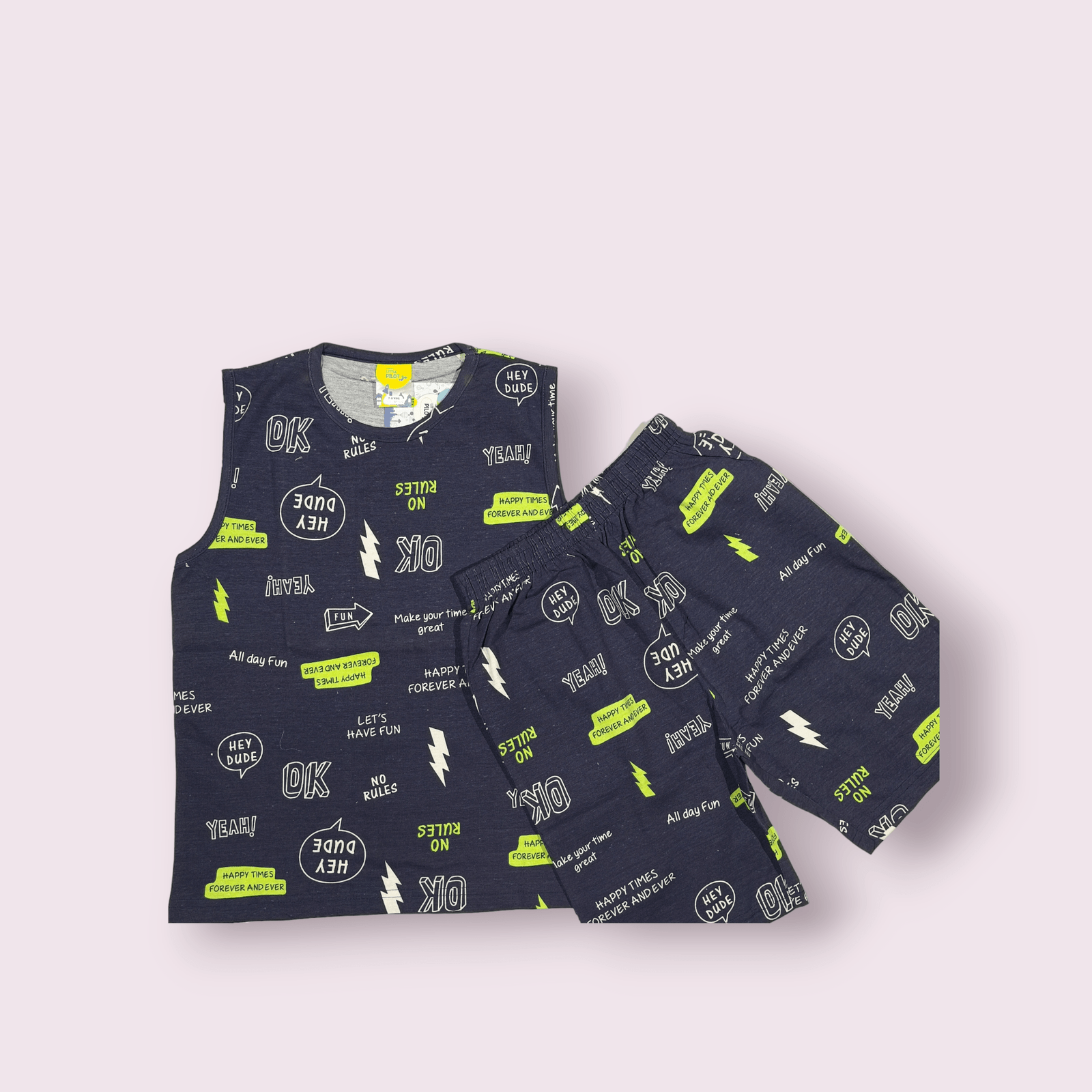 Sleeveless t-shirt and shorts set for boys, stylish coord set for boys, comfortable toddler clothes for summer wear.